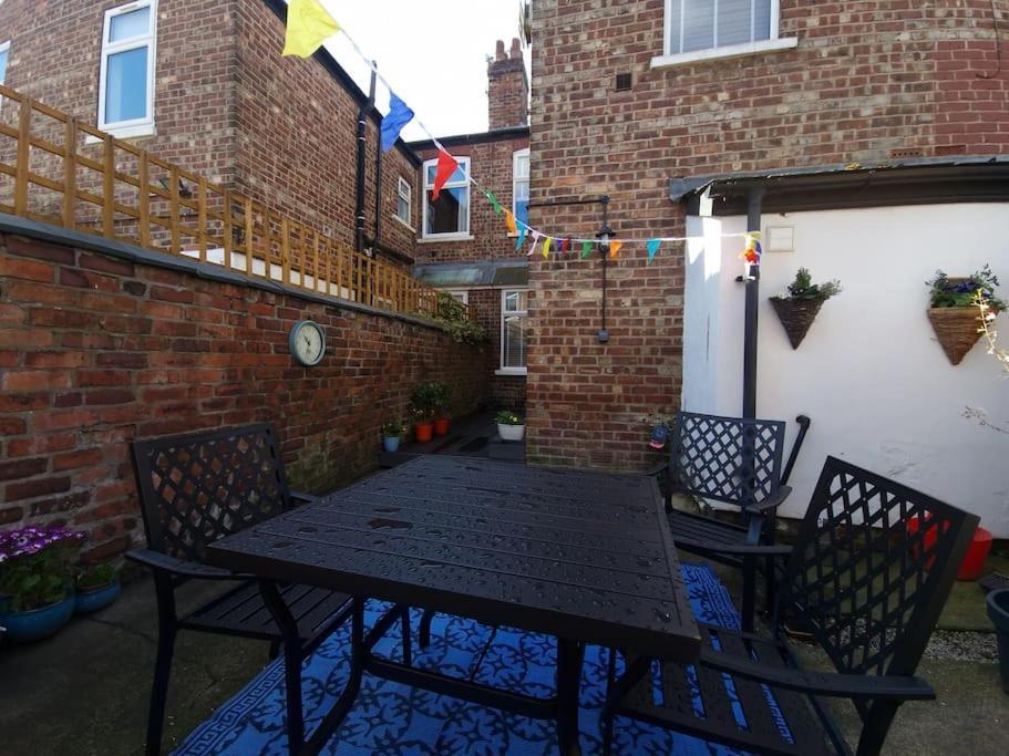 Gorgeous Edwardian Terrace In Old Trafford Villa Manchester Buitenkant foto